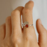 Amber leaf Ring