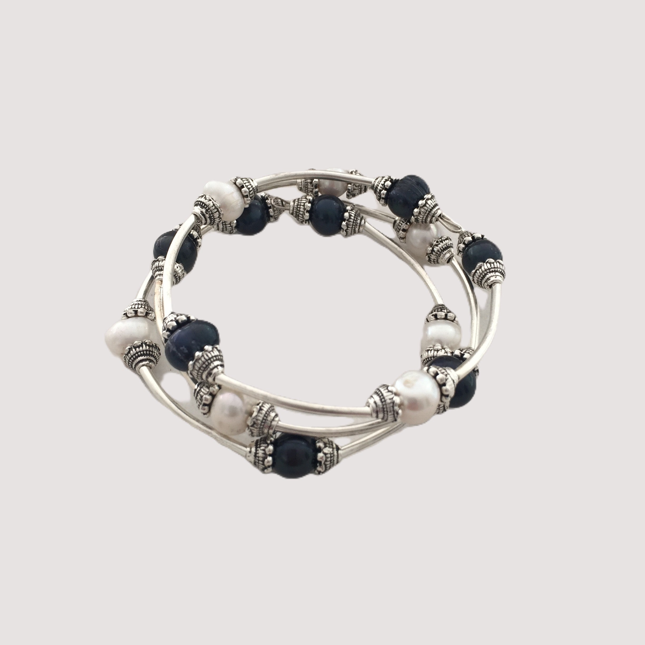 Black and White Pearl Expandable Bracelet