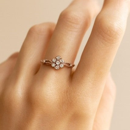 Daisy ring - Lewis & Eve
