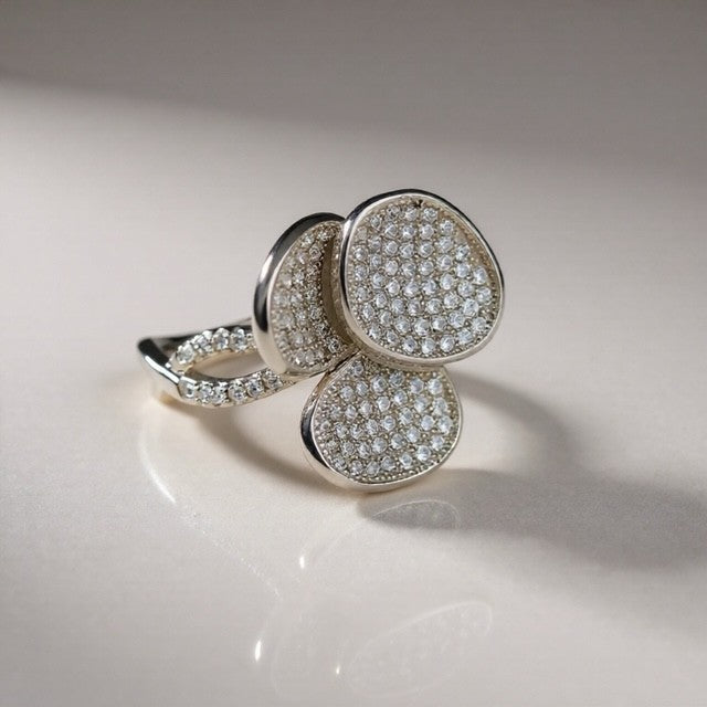 Pave flower ring
