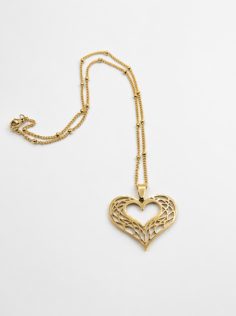 Elysian Filigree Heart Pendant – 18K Gold Plated Stainless Steel Necklace