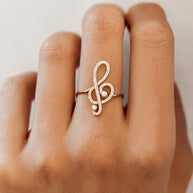 Musical sparkle cocktail ring