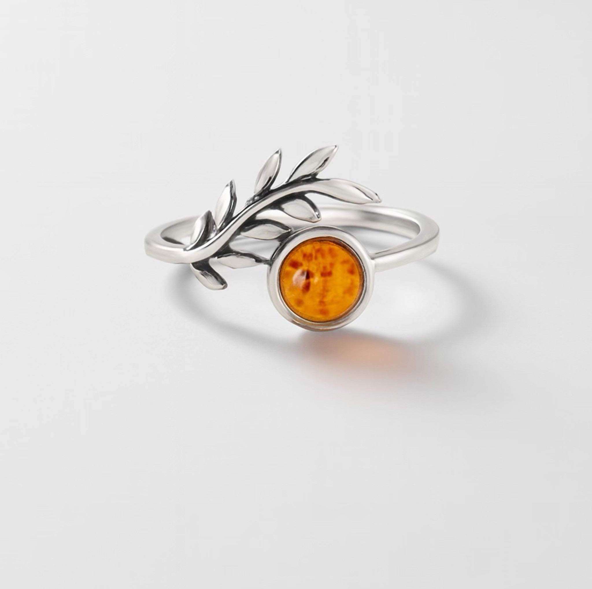 Amber leaf Ring