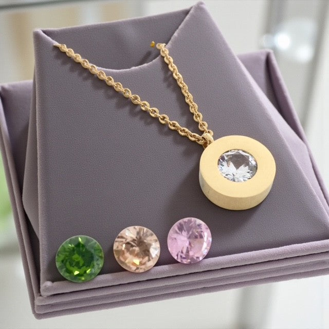 Radiant mood necklace